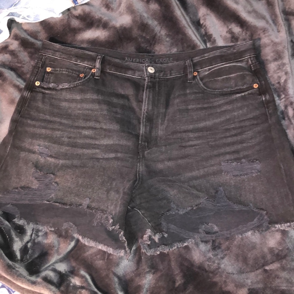 American eagle women’s shorts